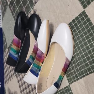 2 WANTED rainbow Flats